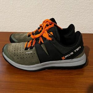 Five Ten 510 Access Hiking/Adventure Shoes M 8.5 / W 10